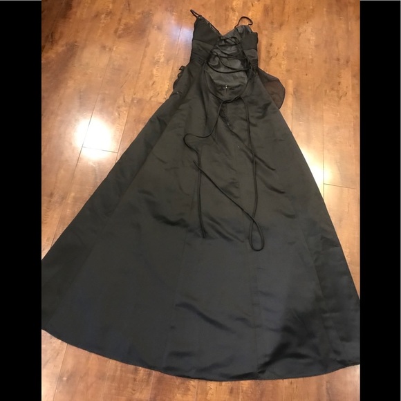 Masquerade Black Satin Gown - Picture 4 of 7